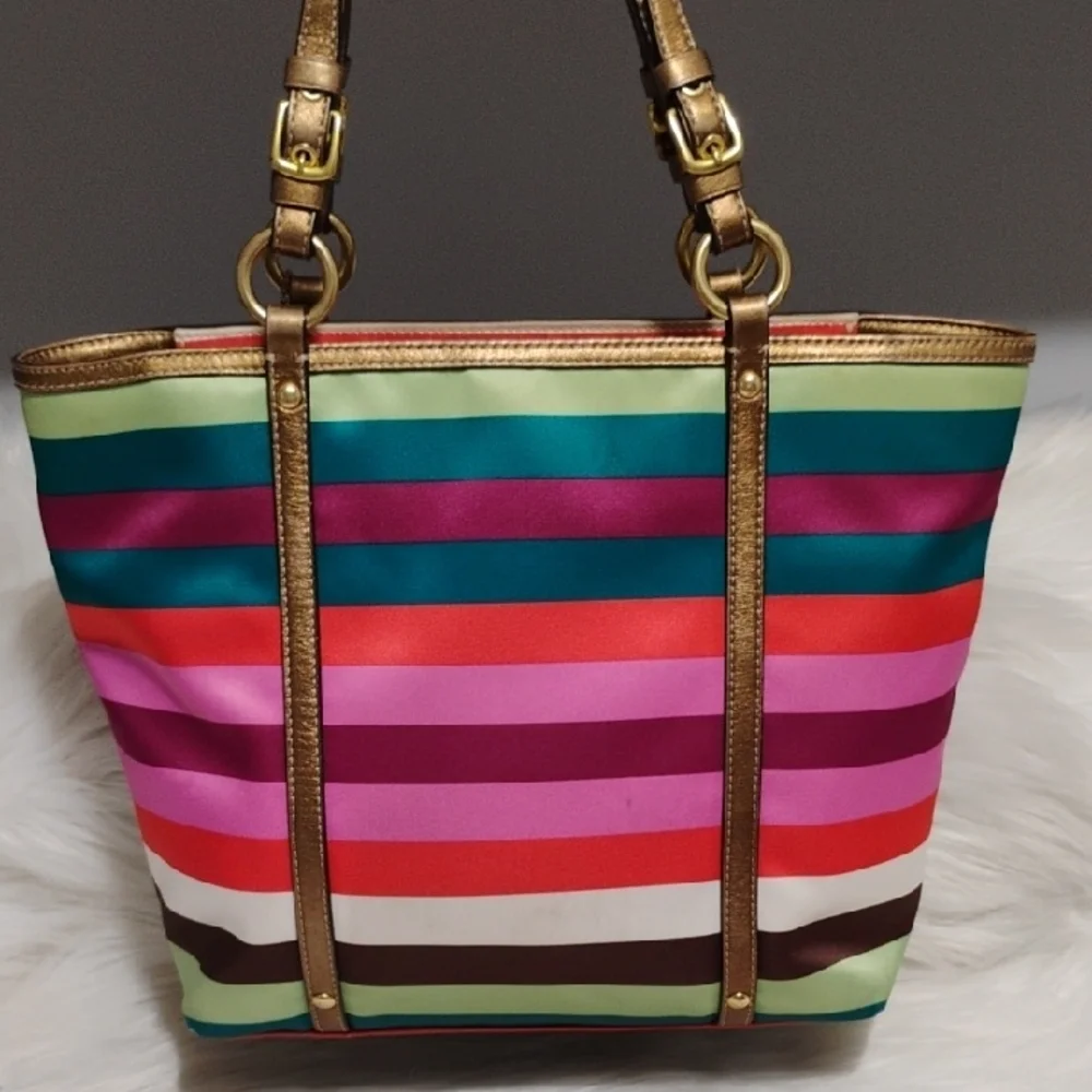 SALE! Coach (TOTE ONLY) Vintage Legacy Multicolor Striped Tote W Hangtags - Picture 3 of 11
